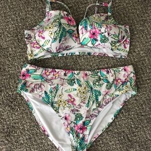 Floral bikini set